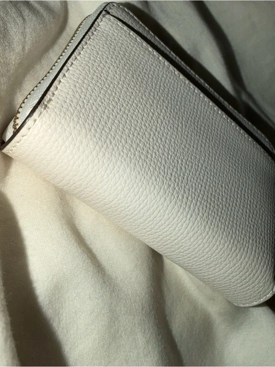 Kate Spade White Pebbled Leather Zip Wallet - Picture 9 of 9